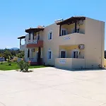 Διαμέρισμα Verano Oasis Apartment_near The Sea-free Parking Χερσόνησος